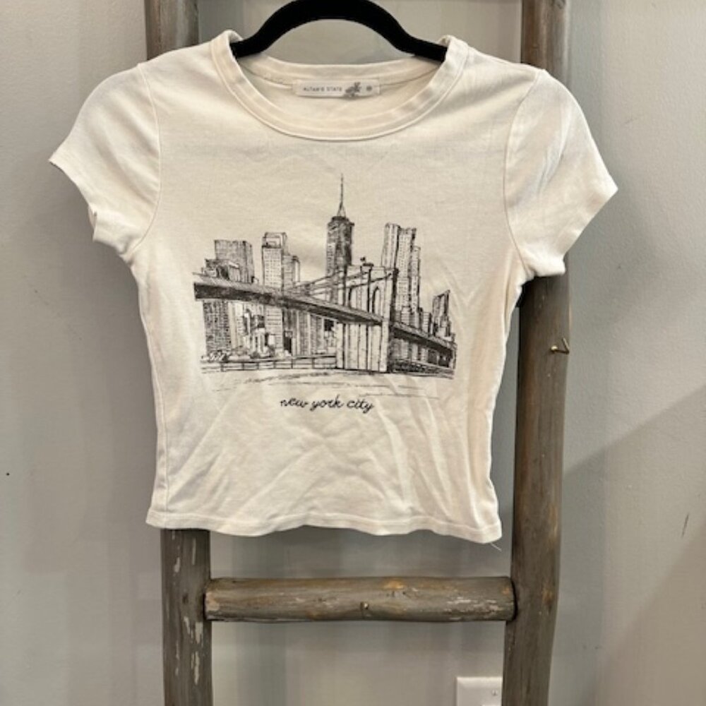 Alter’d State NYC Graphic Cropped Baby Tee – Women’s XS